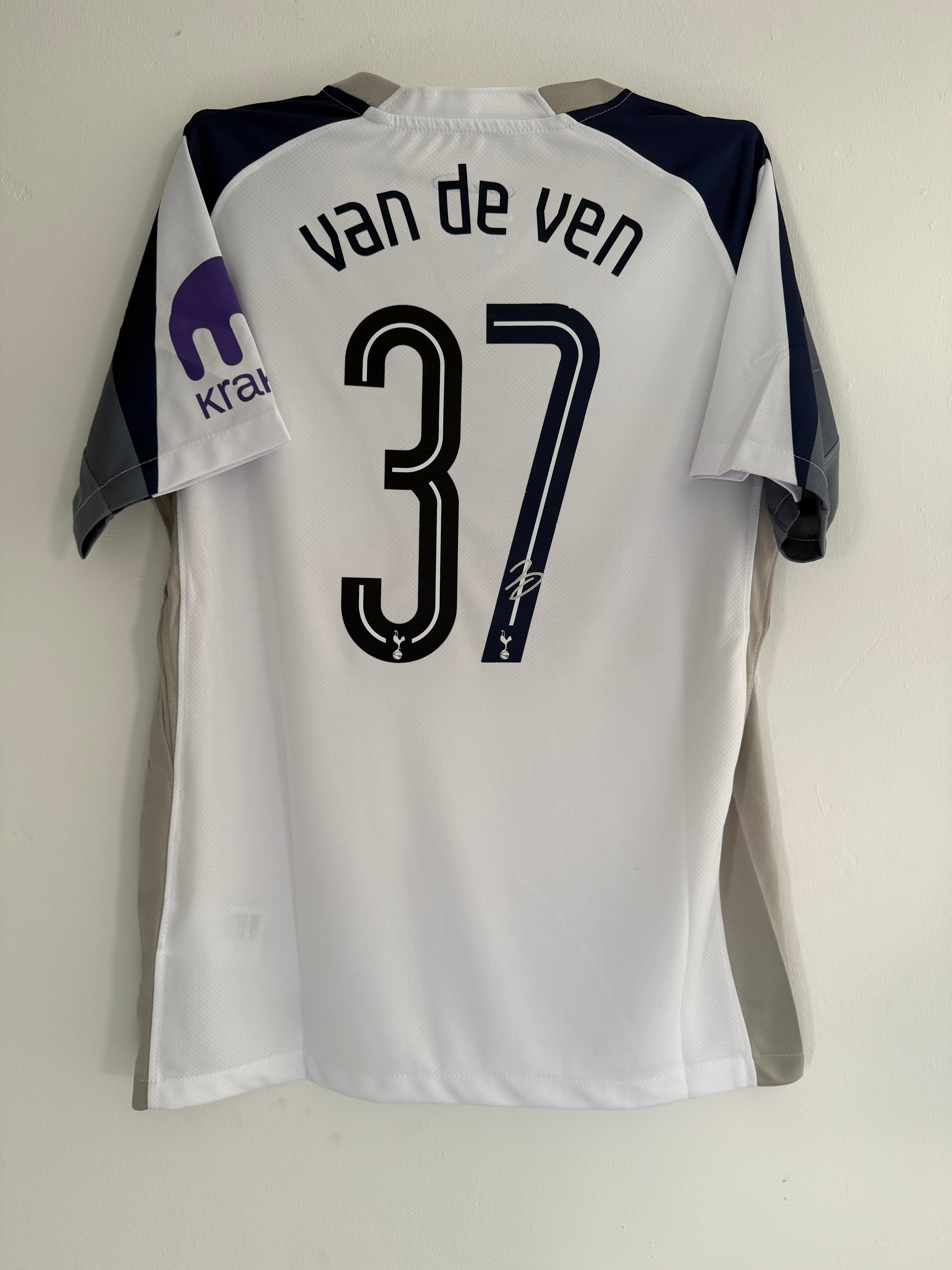 Micky Van De Ven Tottenham Hotspur Signed Shirt *COA & PROOF*