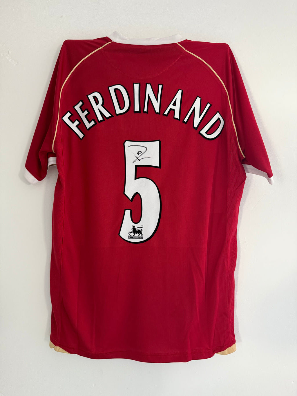 Rio Ferdinand Manchester United Signed Shirt 06/07 Home *RARE* PROOF & COA MAN U