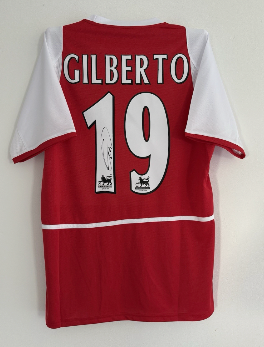 Gilberto Silva Arsenal Signed Shirt 03/04 Home Shirt Premier League WENGER HENRY