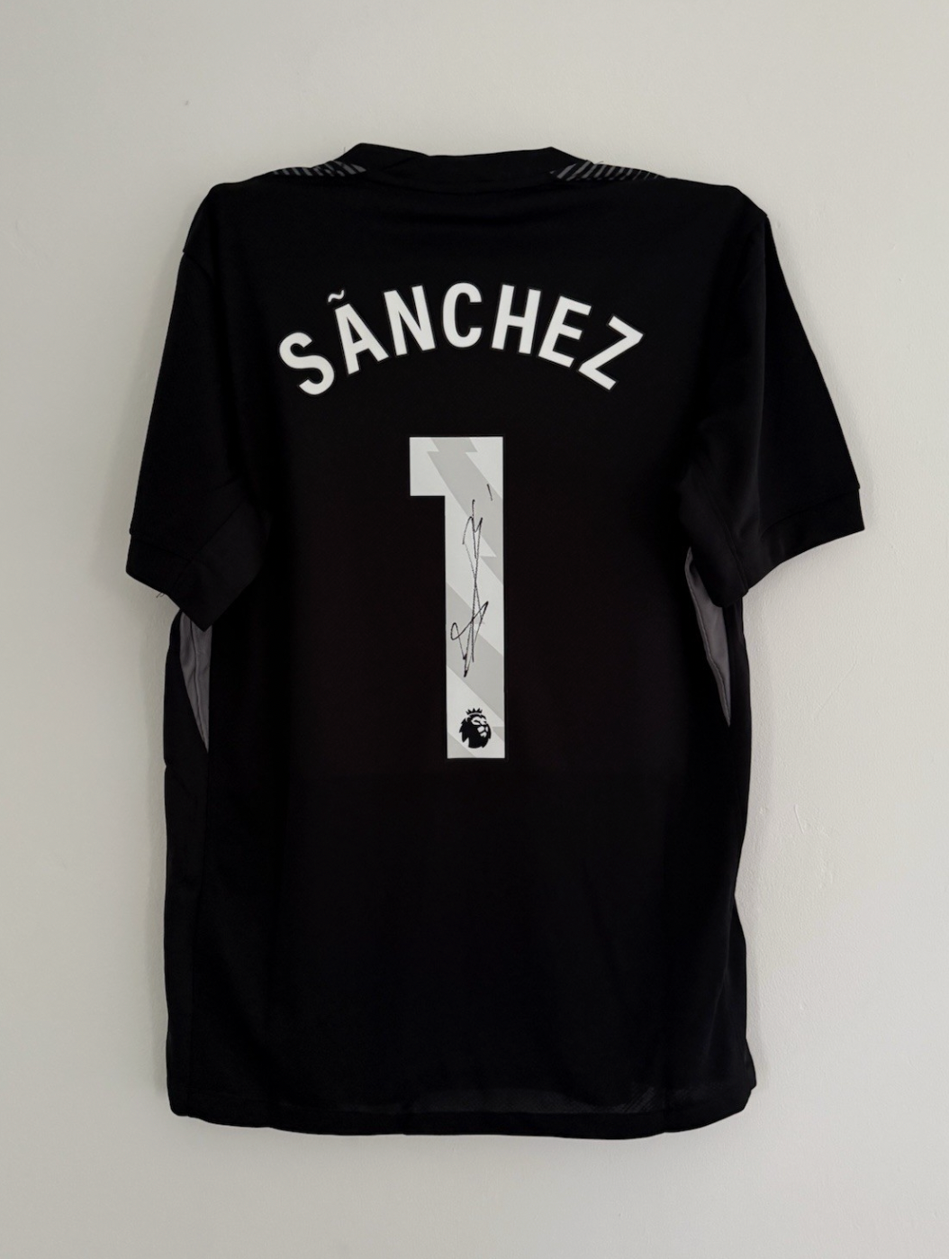 Robert Sanchez Chelsea Signed Shirt Goalkeeper *PROOF & COA*