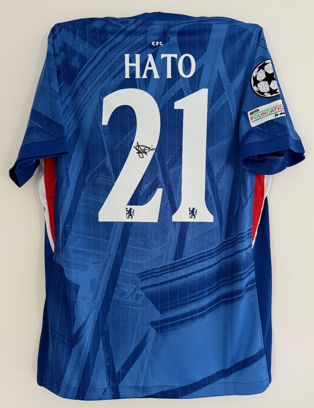 Jorrel Hato Chelsea signed shirt *RARE* 25/26 HOME *EXACT VIDEO PROOF*