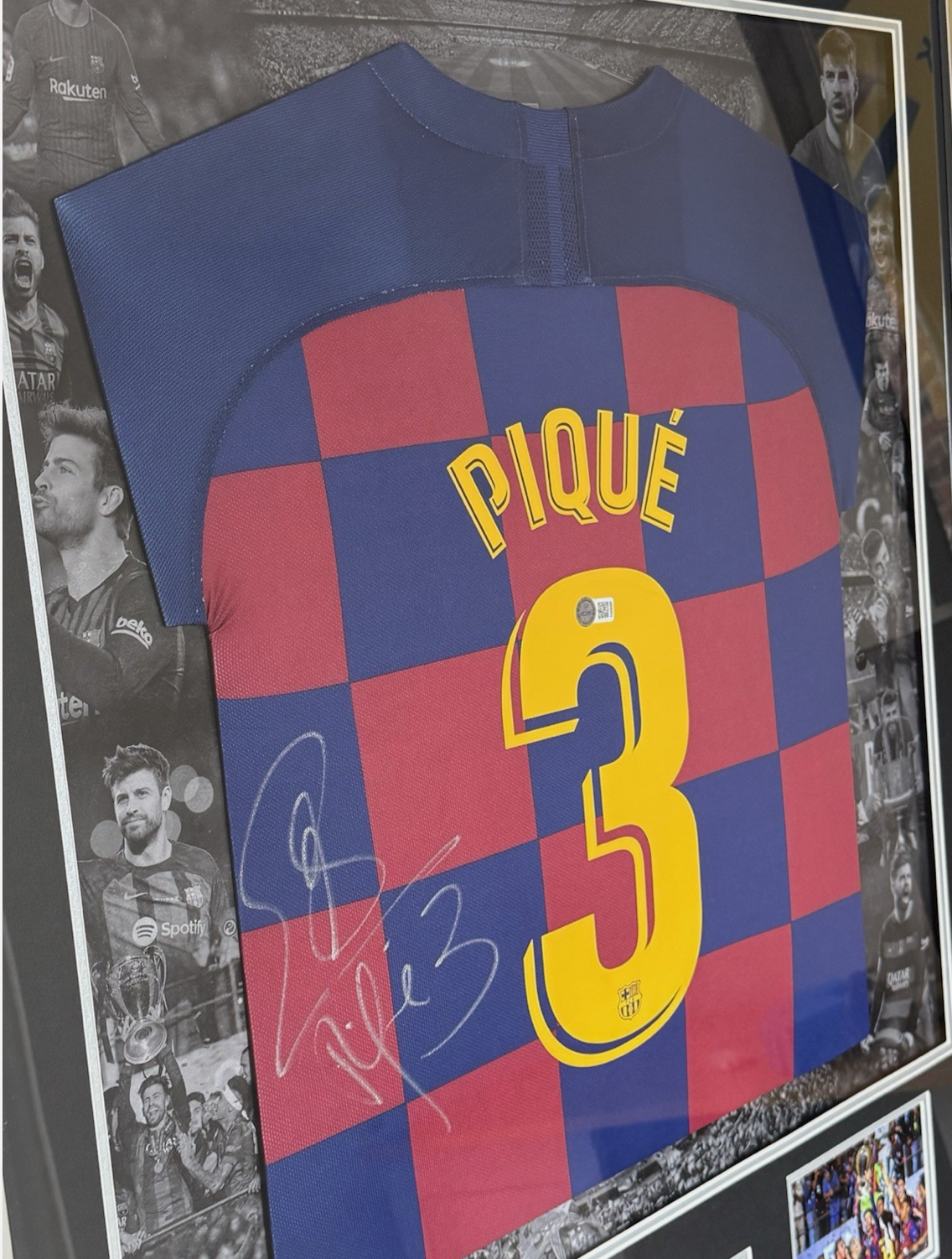 Gerard Pique Barcelona Signed Shirt FRAMED *RARE* EXACT VIDEO PROOF