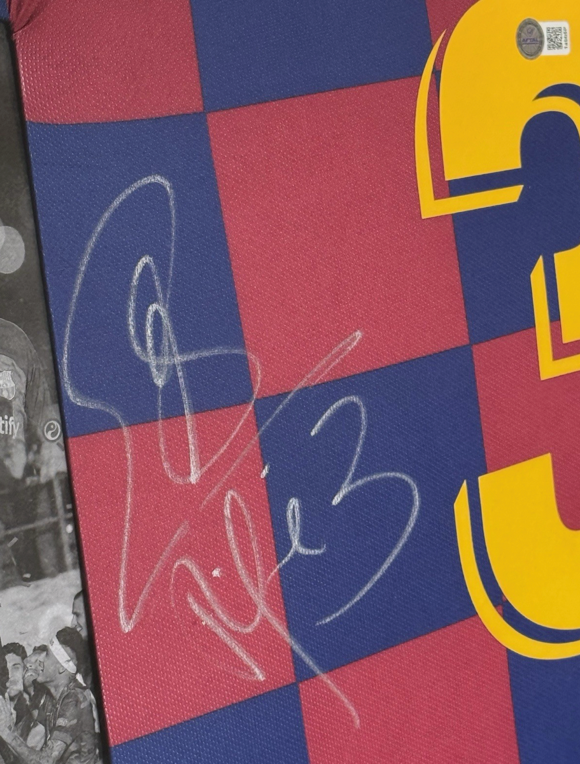 Gerard Pique Barcelona Signed Shirt FRAMED *RARE* EXACT VIDEO PROOF