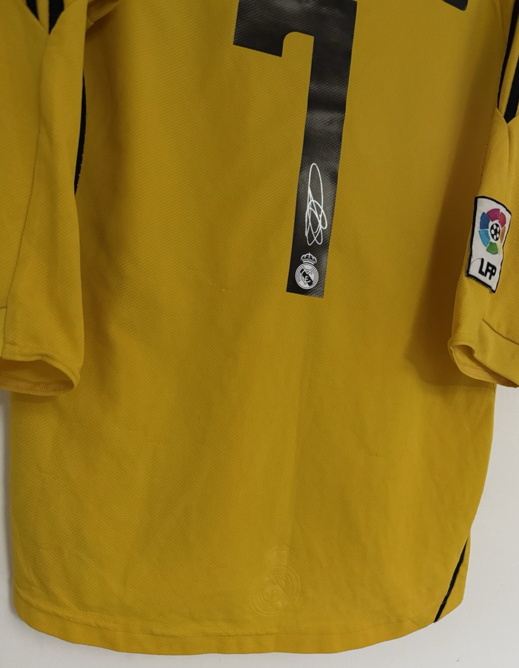 Iker Casillas Real Madrid Signed Shirt Goalkeeper 08/09 *RARE*VIDEO PROOF & COA