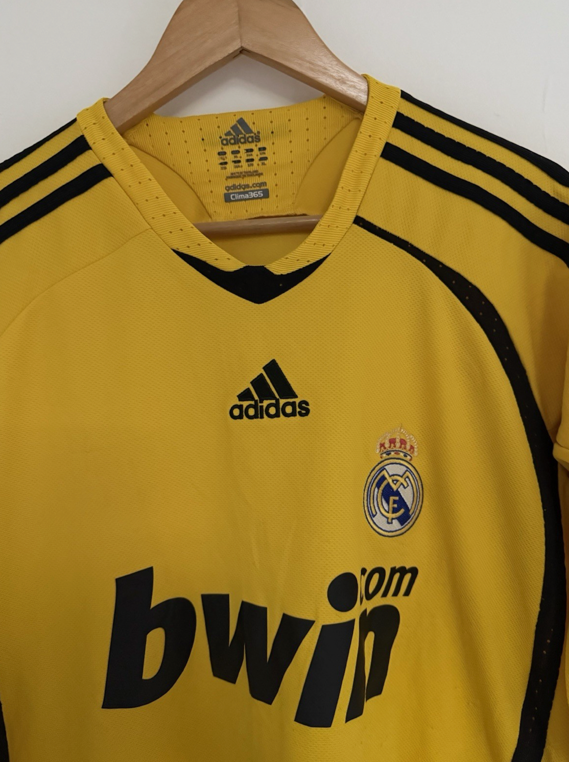 Iker Casillas Real Madrid Signed Shirt Goalkeeper 08/09 *RARE*VIDEO PROOF & COA